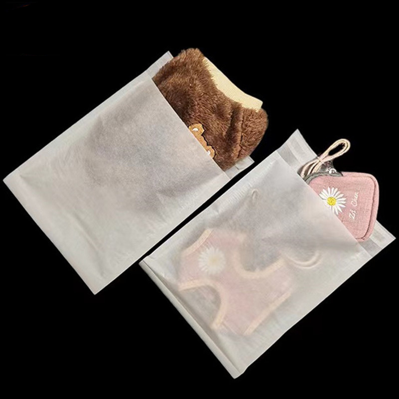 Zeal X dezvăluie punga de hârtie de sticlă recultă FSC, care conduce calea în ambalaje de îmbrăcăminte durabilă