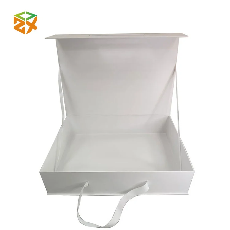 Cutie de carton magnetic reciclat
